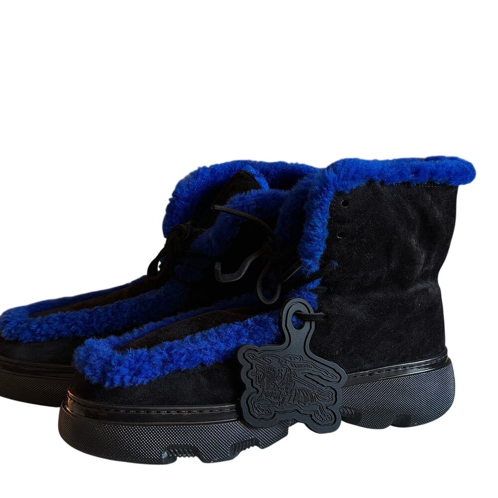 Burberry NWT Blue/Black Shearling Embellished Suede Creeper Boot